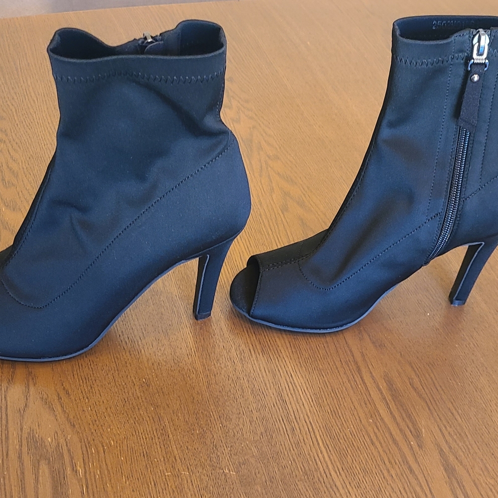 FUEGO VAMP Black Peep-Toe Heeled Ankle Boots - Women